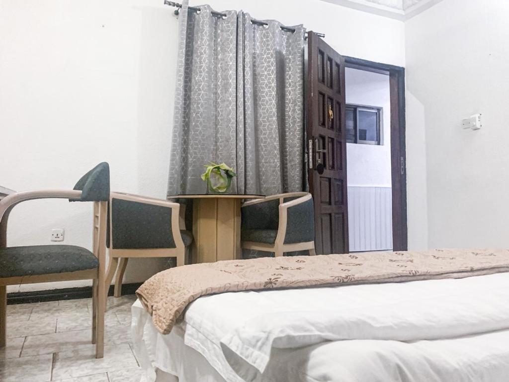 Hill View Hotel West Airport Accra Eksteriør bilde