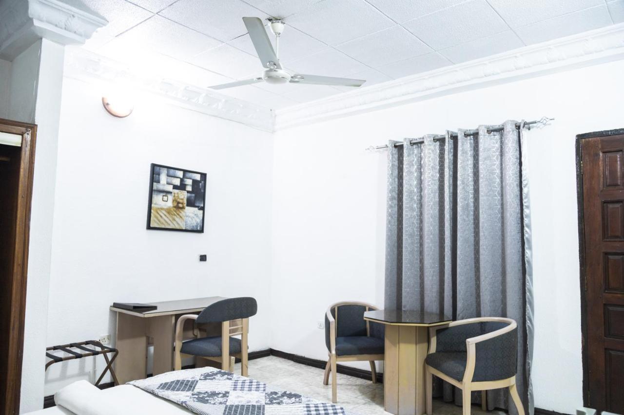 Hill View Hotel West Airport Accra Eksteriør bilde
