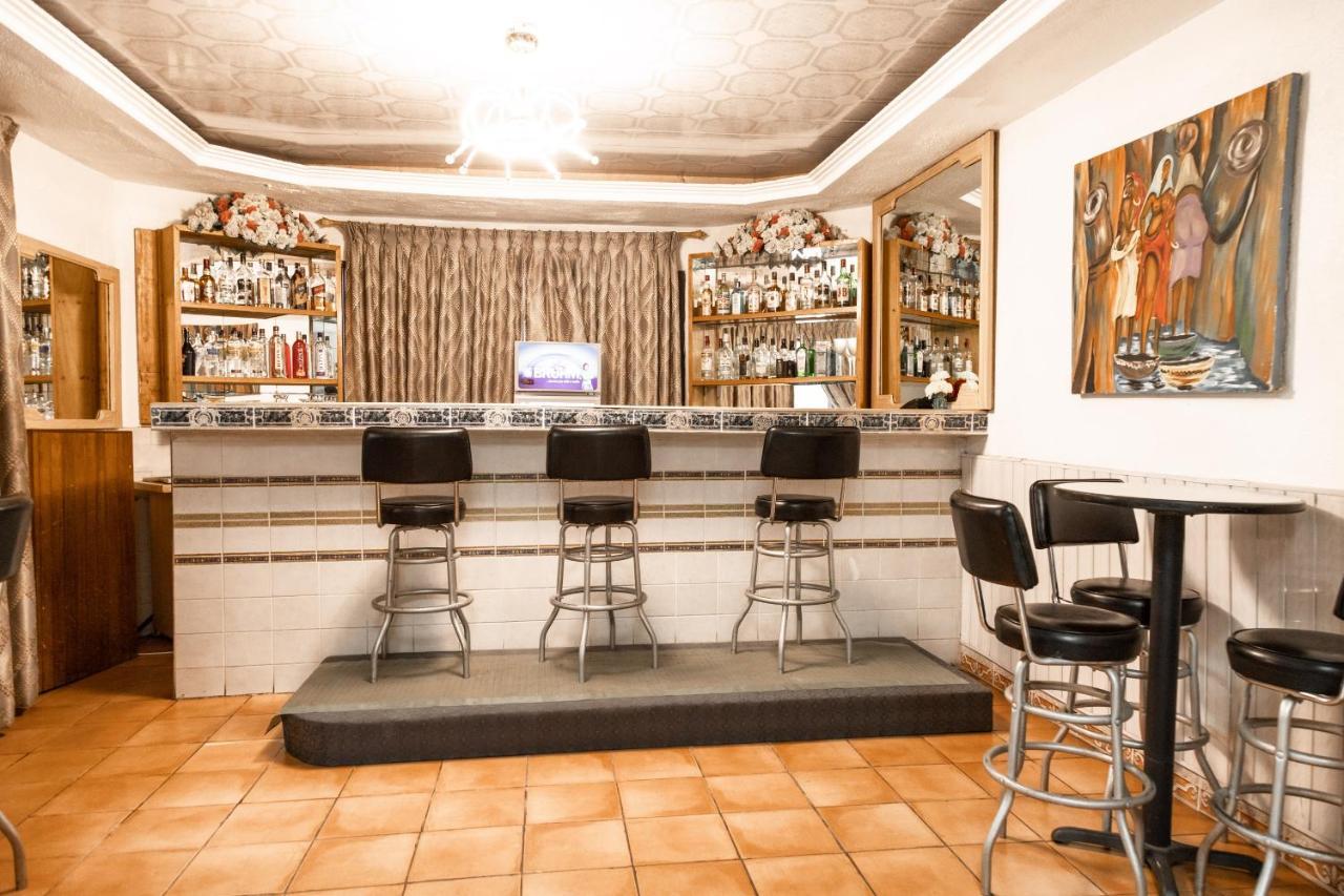 Hill View Hotel West Airport Accra Eksteriør bilde